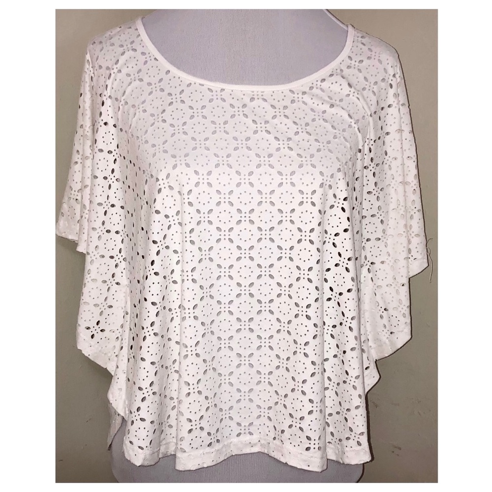 Forever 21 Oversized White Eyelet Batwing Top, Sz Sm
